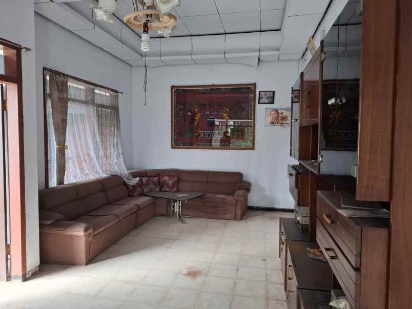 rumah pojok dekat kampus muhammad serudji jember