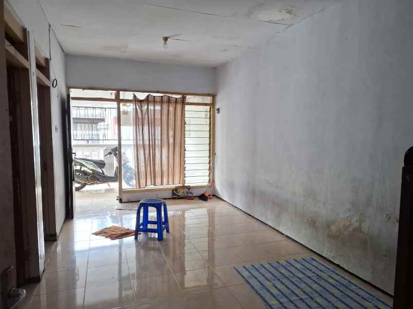 rumah pojok di perumahan mastrip jember