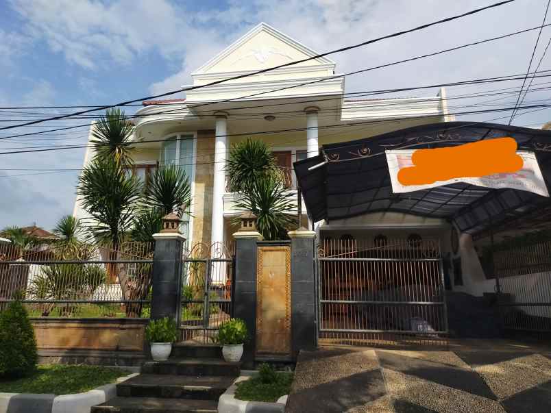 rumah pondok kelapa duren sawit