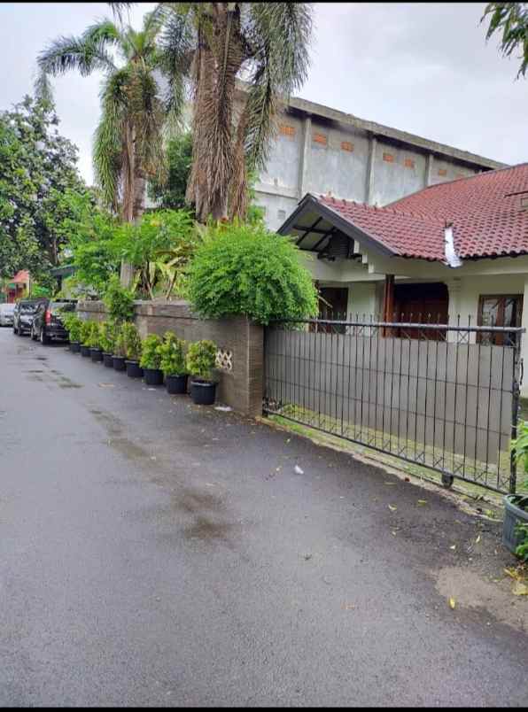 rumah pondok labu jakarta selatan