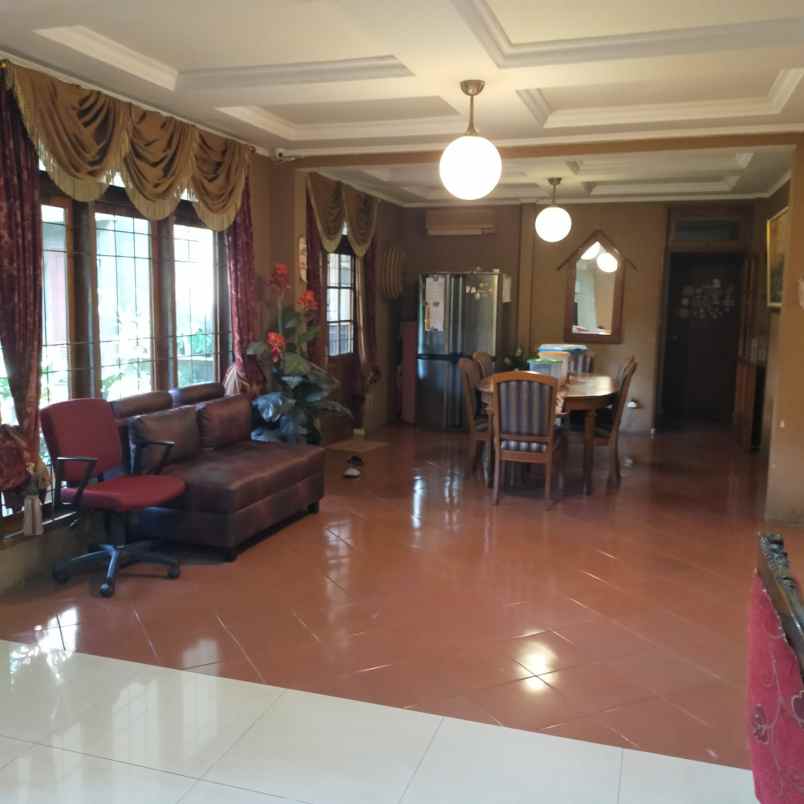 rumah pondok labu jakarta selatan