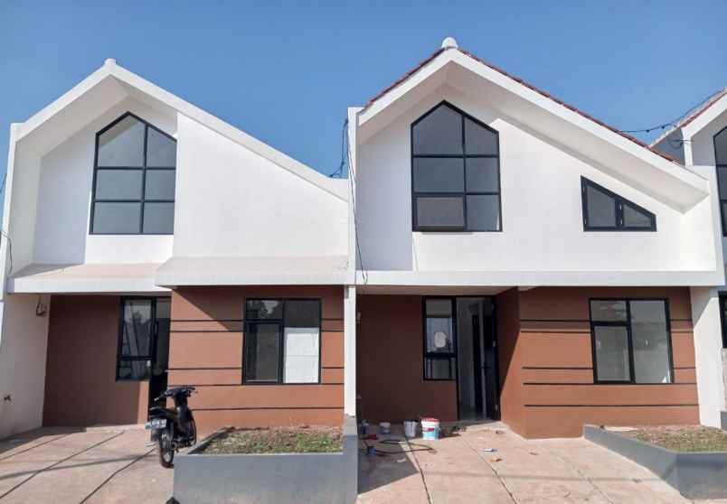 rumah ratu jaya cipayung depok