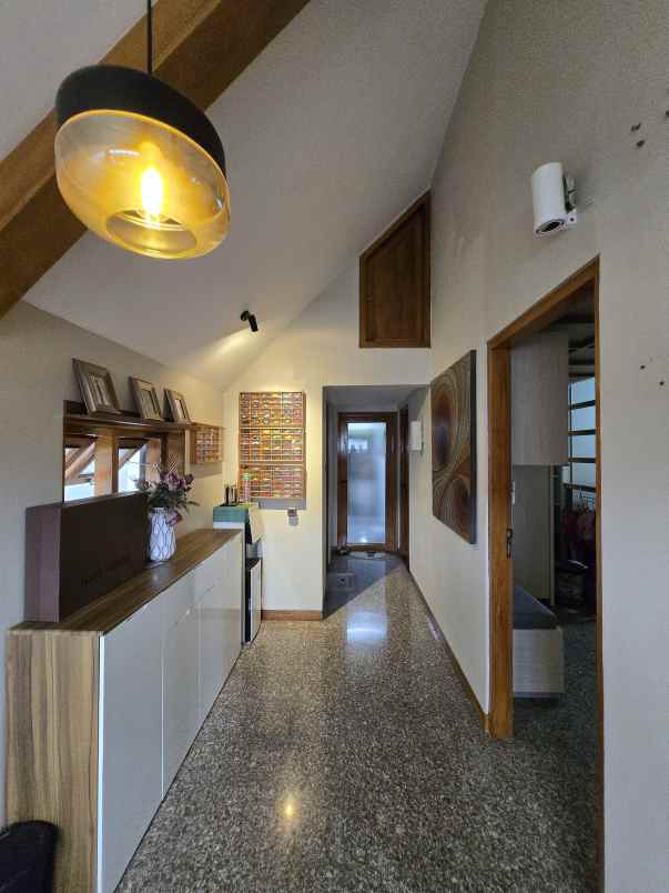 rumah secondary good condition di rawamangun