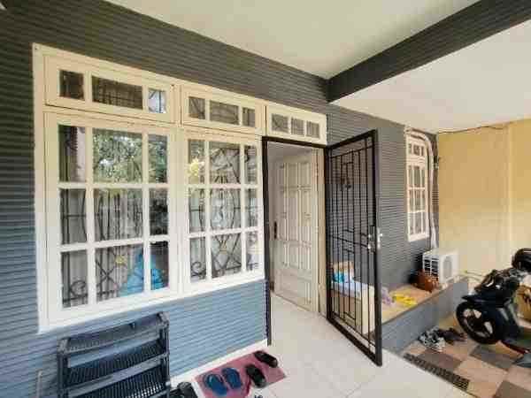 rumah seken apik terawat di beji depok