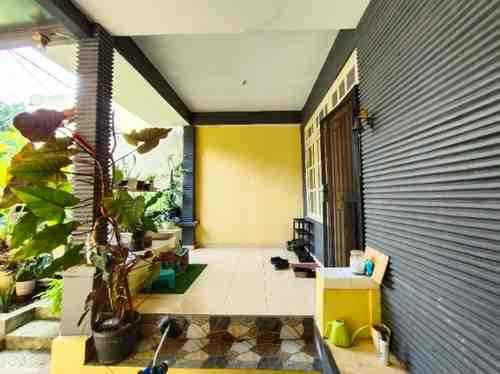 rumah seken apik terawat di beji depok