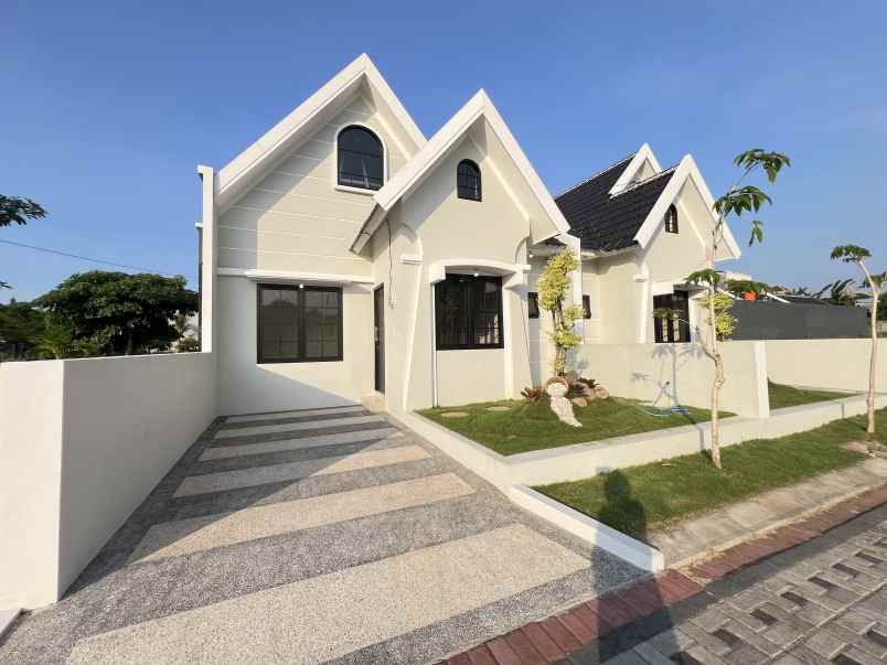 rumah semi furnish di green view pandaan spek istimewa