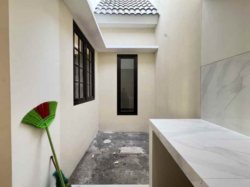 rumah semi furnish di green view pandaan spek istimewa
