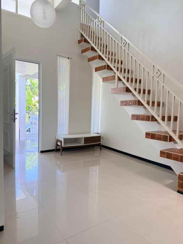 rumah siap huni 850 juta lokasi tasikmadu malang