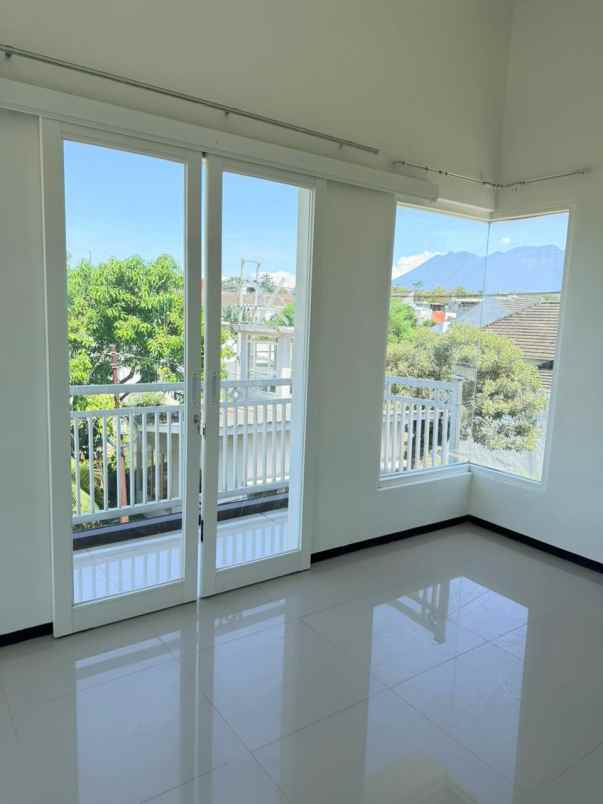 rumah siap huni 850 juta lokasi tasikmadu malang