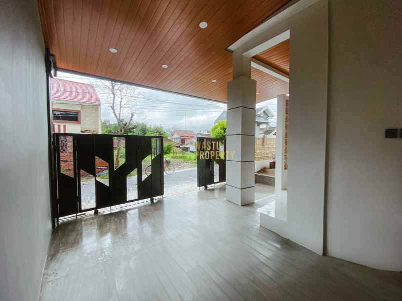 rumah siap huni dekat kampus amikom jogja