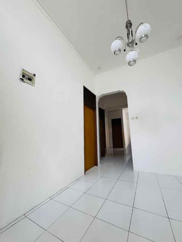 rumah siap huni di pamulang estate tangsel