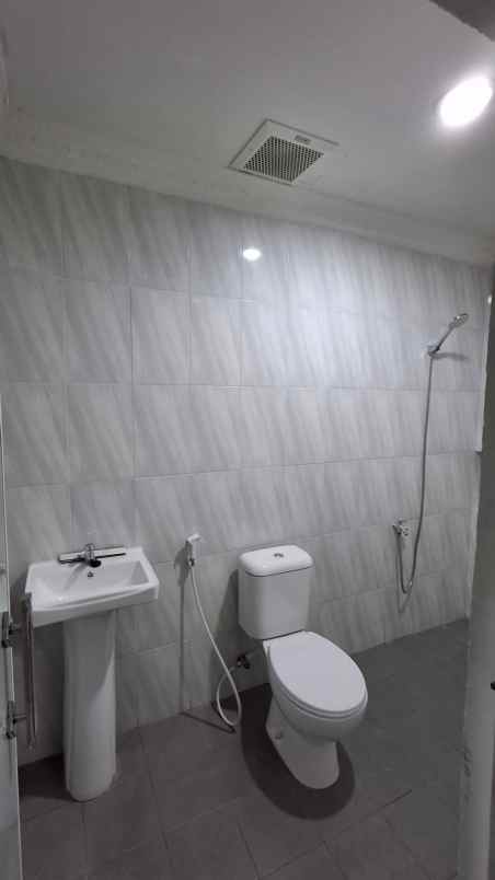 rumah siap huni di perumahan taman harapan baru bekasi