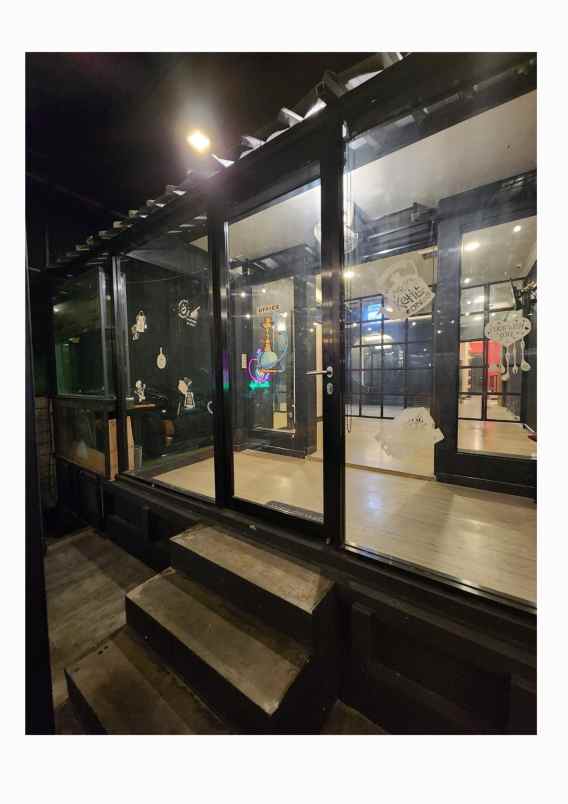 rumah sisp huni pinggir jalan area jati padang