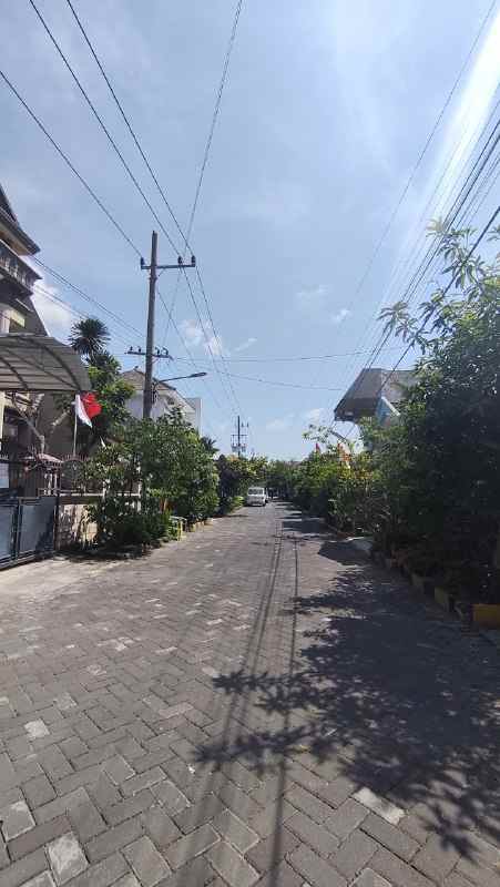 rumah sutorejo selatan butuh renov row jalan 2 mobil