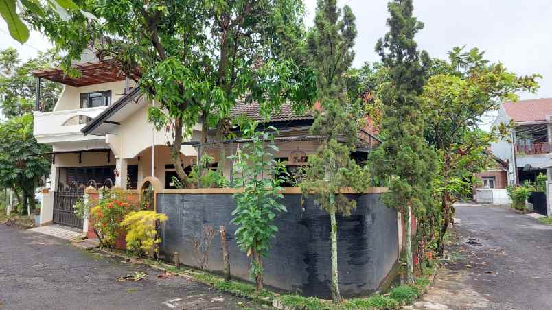 rumah terawat hook di puri permata arcamanik bandung