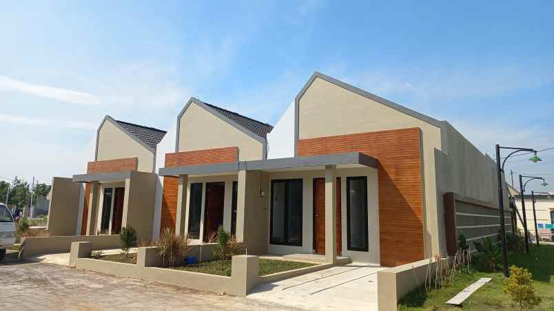 rumah villa gading residence blk