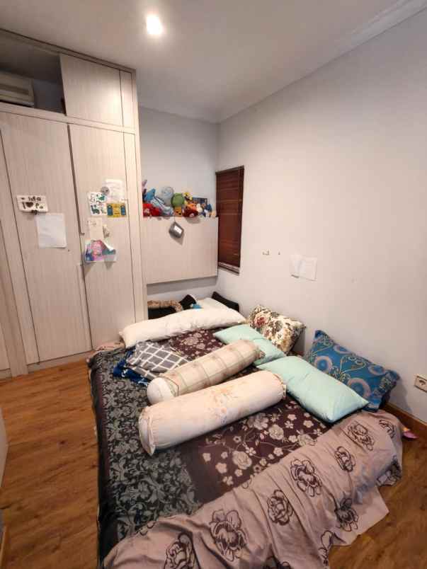 siap huni tanpa ribet rumah tanah kusir furnished