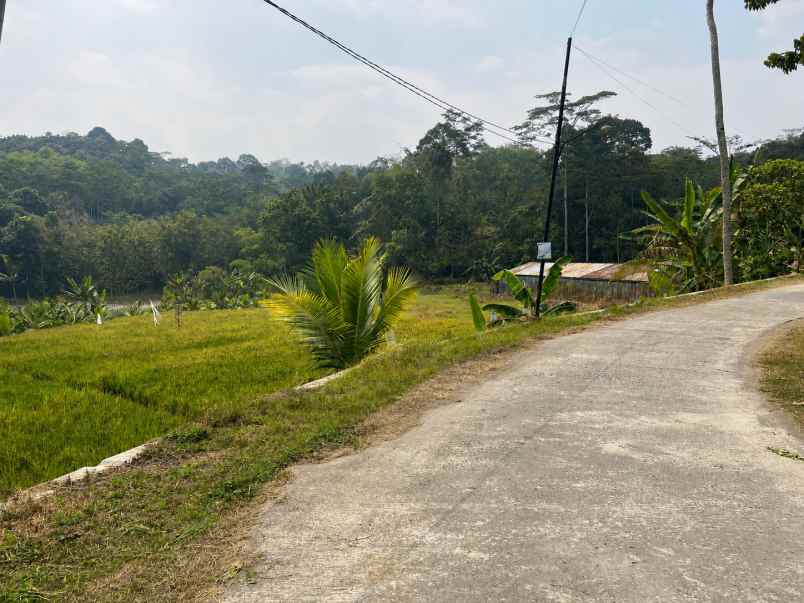 tanah 2833m utara pasar matesih karanganyar