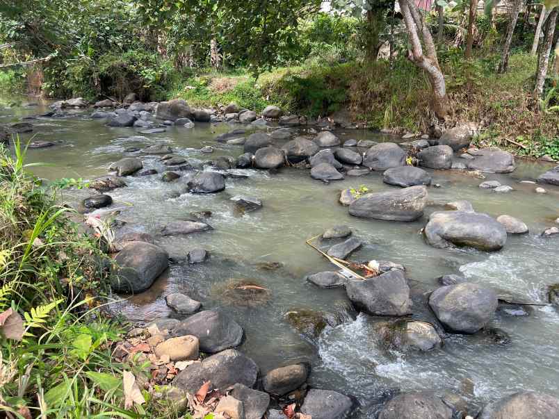 tanah 2833m utara pasar matesih karanganyar