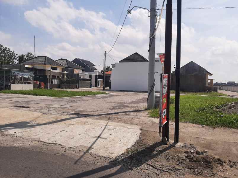 tanah jalan laban wirun