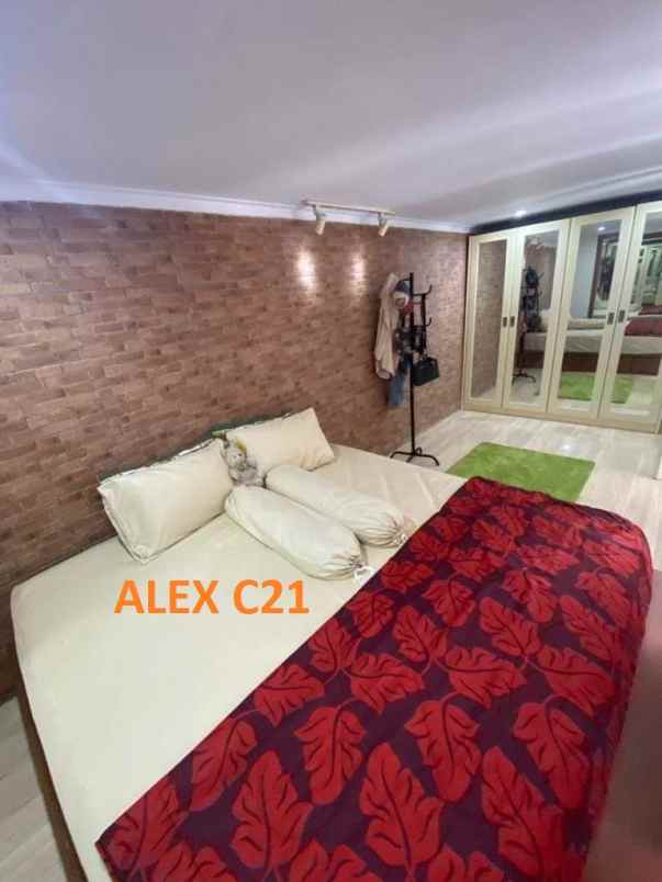 tr028 dijual rumah mewah komplek intan lestari estate