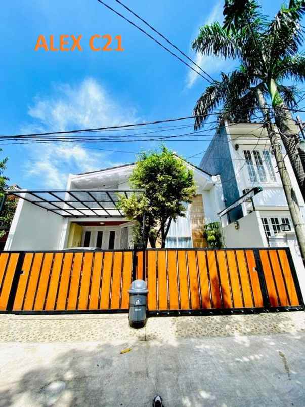 tr028 dijual rumah mewah komplek intan lestari estate