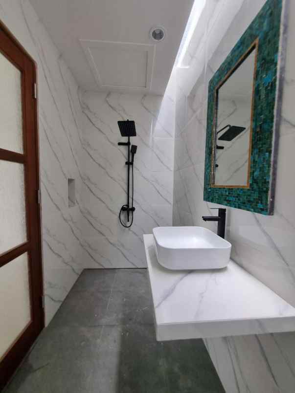 villa baru di jimbaran bali dekat kfc dan mcd