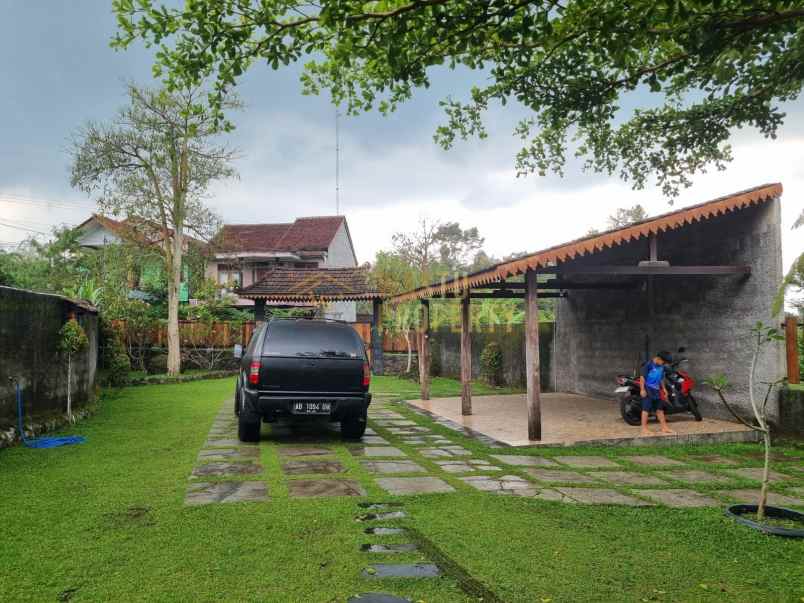 villa cantik tanah luas dijual murah di pakem