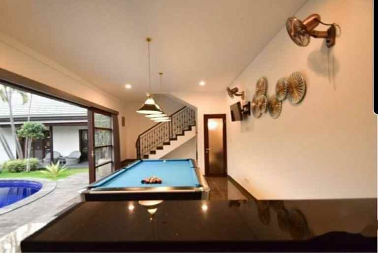 villa raya pantai berawa