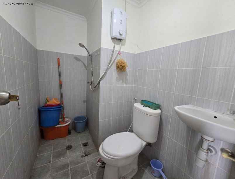 apartment puncak dharmahusada furnish murah view city