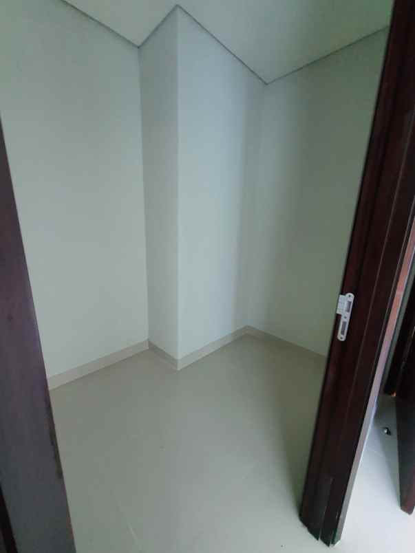 dijual apartemen duri kosambi