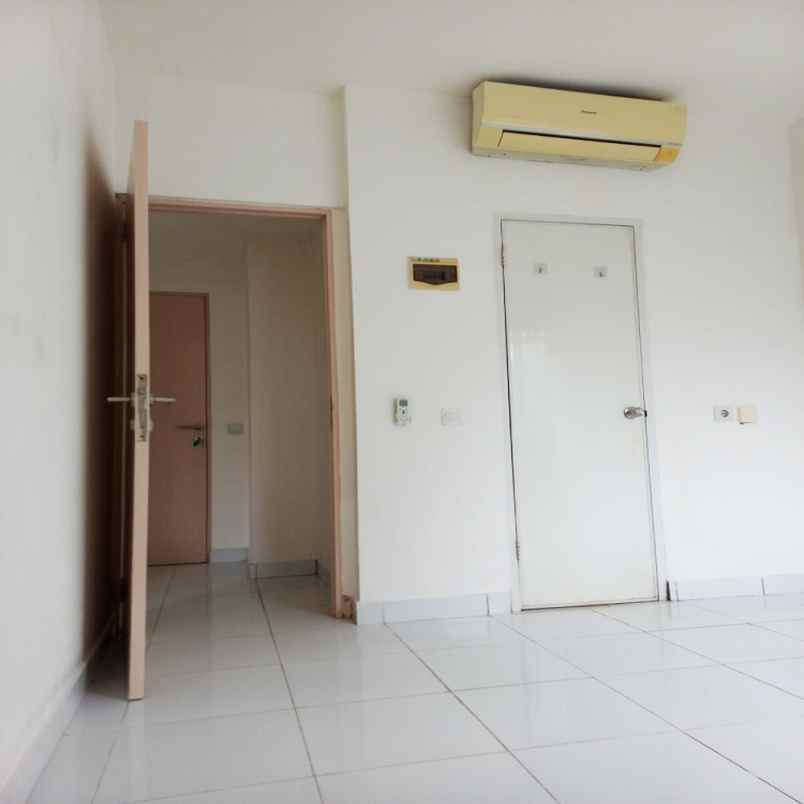dijual apartemen jl marsekal suryadarma