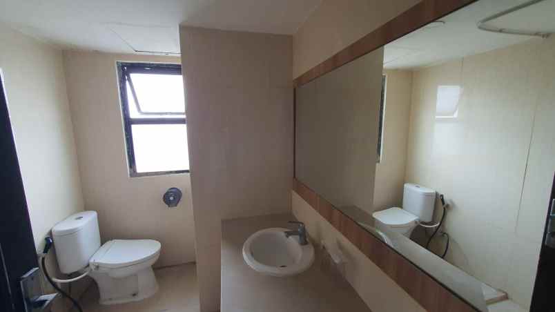 dijual apartemen puncak marina