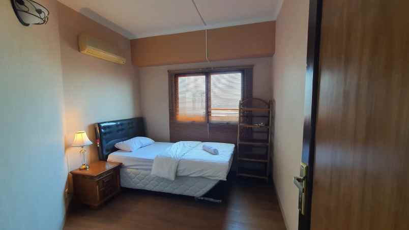 dijual apartemen puncak marina