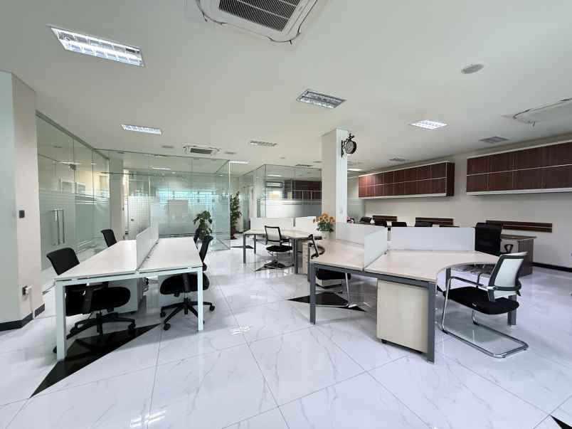 dijual gedung full furnished di blok m jakarta selatan