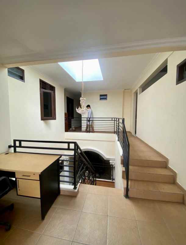 dijual kost cipayung