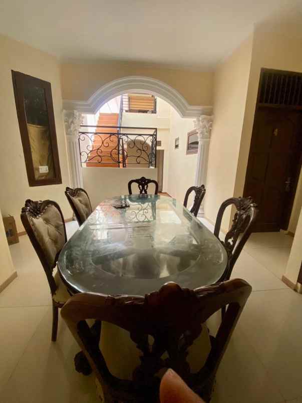 dijual kost cipayung