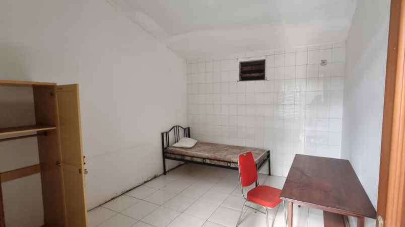 dijual kost jalan rungkut mejoyo