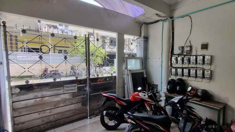 dijual kost jalan rungkut mejoyo