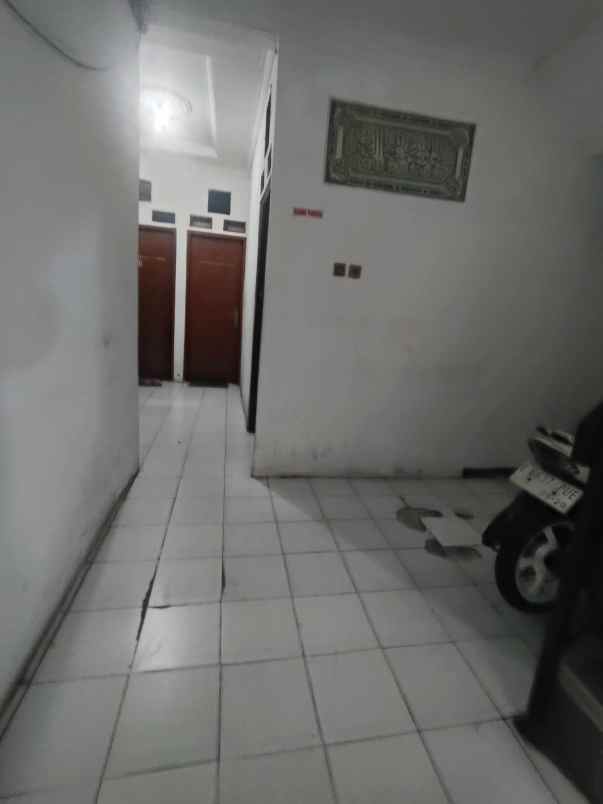 dijual kost rawa badak