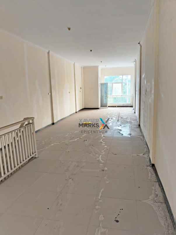 dijual ruko di raya dharmahusada unair 3 lantai