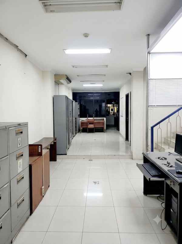 dijual ruko gudang kantor jalan pinangsia raya taman