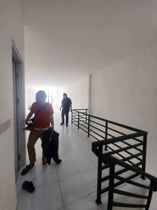 dijual ruko gudang kantor ruko gravitas lavon