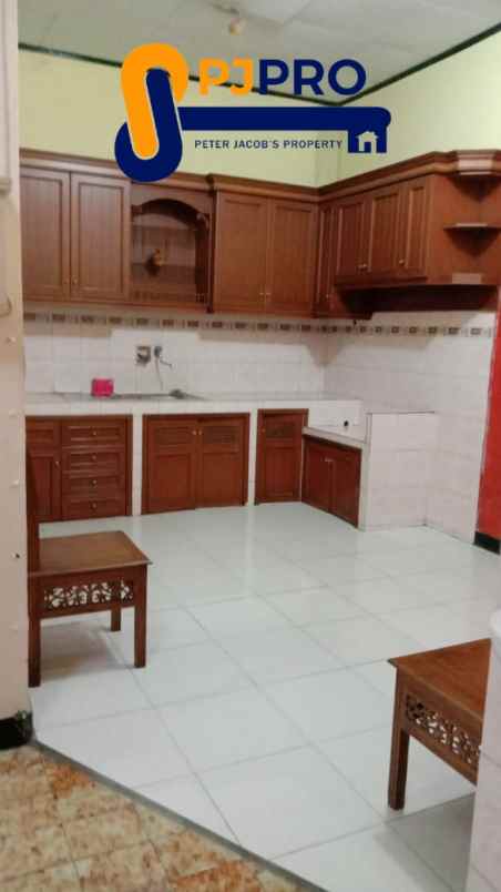 dijual rumah 2 lantai di kaliabang tengah