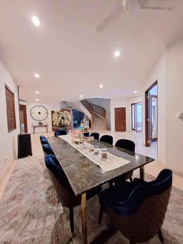 dijual rumah adhyaksa lebak bulus