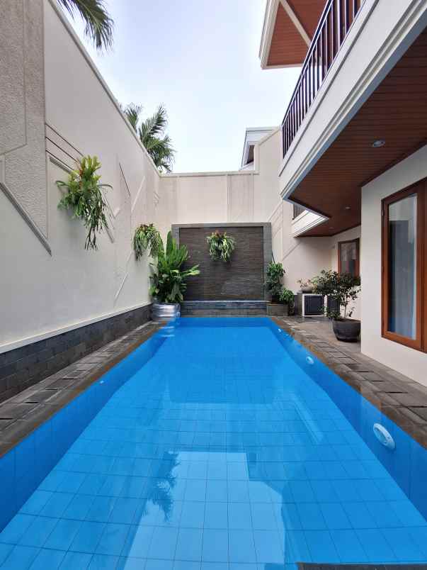 dijual rumah adhyaksa lebak bulus