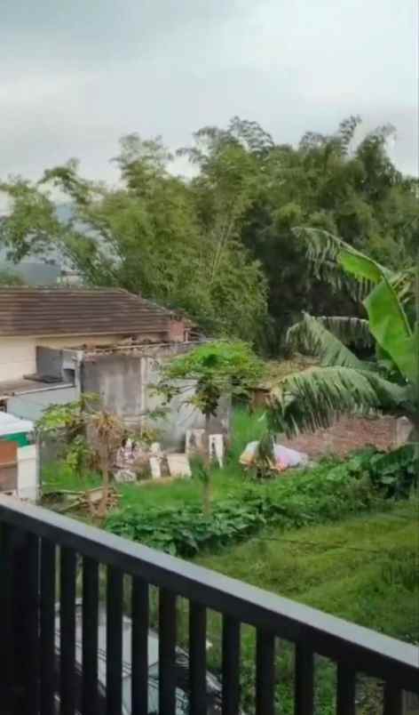 dijual rumah agro kusuma