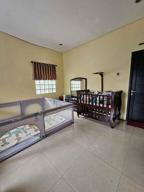 dijual rumah antapani