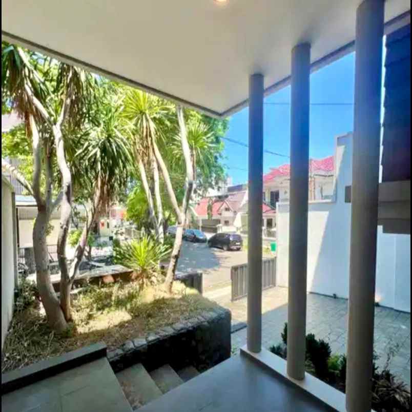 dijual rumah araya 2