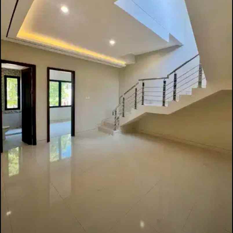 dijual rumah araya 2